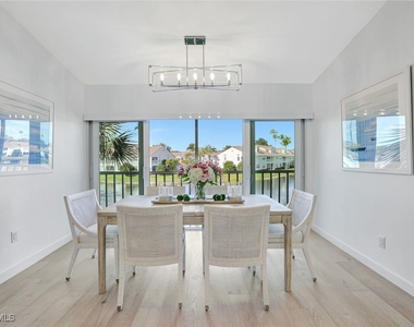8345 Excalibur Circle - Photo Thumbnail 17