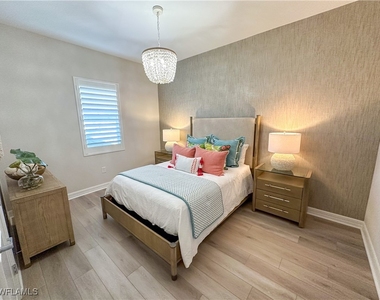 232 Indies Drive E - Photo Thumbnail 32