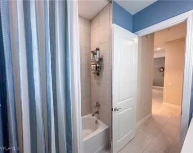 232 Indies Drive E - Photo Thumbnail 31