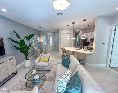 232 Indies Drive E - Photo Thumbnail 15