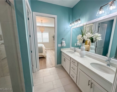 232 Indies Drive E - Photo Thumbnail 22