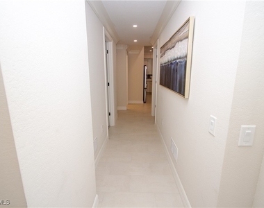 232 Indies Drive E - Photo Thumbnail 32