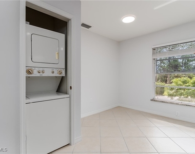 180 Cypress Way E - Photo Thumbnail 5