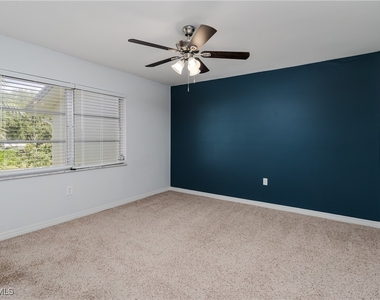 180 Cypress Way E - Photo Thumbnail 10