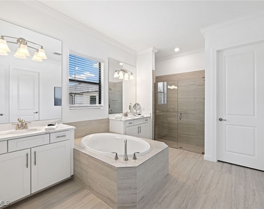 3130 Heather Glen Court - Photo Thumbnail 18