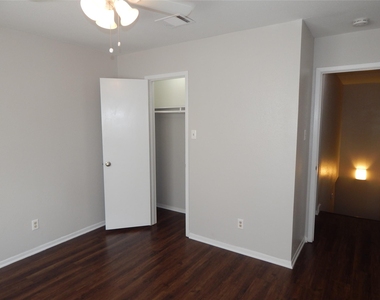 204 Northpointe Avenue - Photo Thumbnail 29