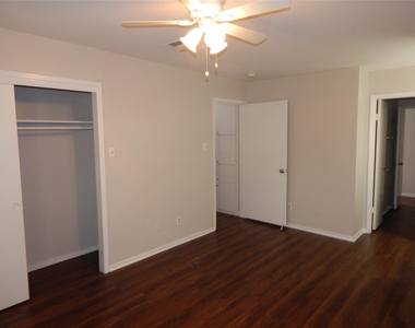 204 Northpointe Avenue - Photo Thumbnail 24