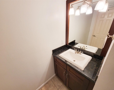 3525 Sage Road - Photo Thumbnail 14