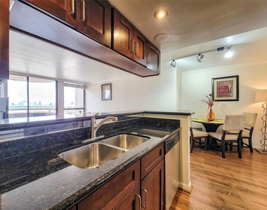 3525 Sage Road - Photo Thumbnail 11