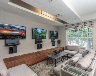 5800 Woodway Drive - Photo Thumbnail 11