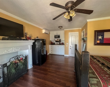9500 Mayfield Avenue - Photo Thumbnail 1