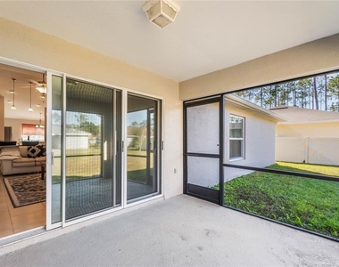 15 Raeland Lane - Photo Thumbnail 11