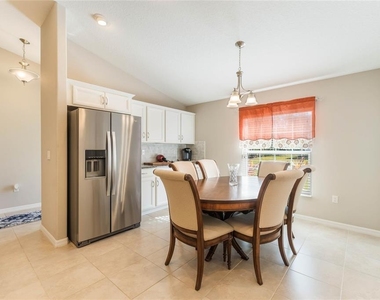 15 Raeland Lane - Photo Thumbnail 2
