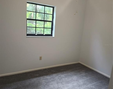 1515 Forrest Nelson Boulevard - Photo Thumbnail 14