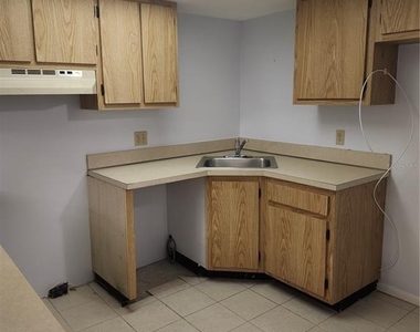 1515 Forrest Nelson Boulevard - Photo Thumbnail 10