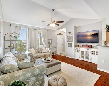 4802 51st Street W - Photo Thumbnail 7