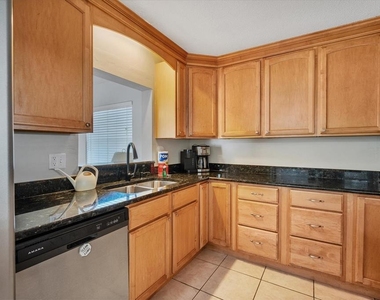 5738 Antilles Drive - Photo Thumbnail 7