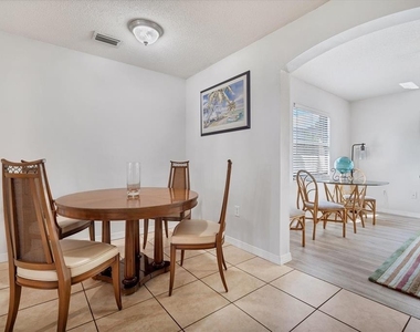 5738 Antilles Drive - Photo Thumbnail 11