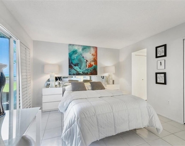 4660 Ocean Boulevard - Photo Thumbnail 19