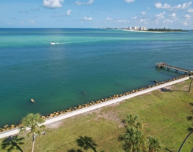 4660 Ocean Boulevard - Photo Thumbnail 32