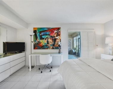 4660 Ocean Boulevard - Photo Thumbnail 18