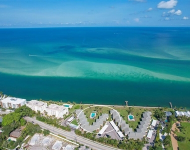 4660 Ocean Boulevard - Photo Thumbnail 40