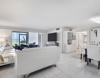 4660 Ocean Boulevard - Photo Thumbnail 10
