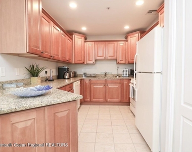 1301 Boulevard - Photo Thumbnail 5