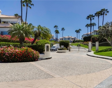 106 Tennis Villas Drive - Photo Thumbnail 1