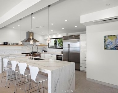 2629 Victoria Drive - Photo Thumbnail 7