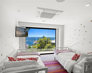 2629 Victoria Drive - Photo Thumbnail 22