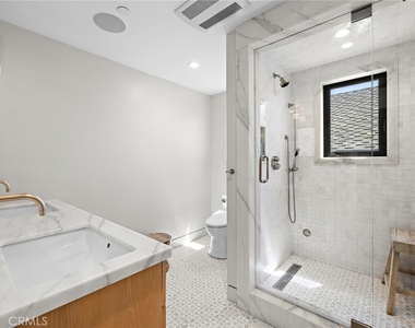 2629 Victoria Drive - Photo Thumbnail 19