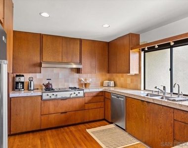 8496 Westway Drive - Photo Thumbnail 16