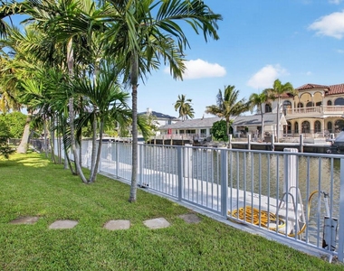 937 Banyan Drive - Photo Thumbnail 5