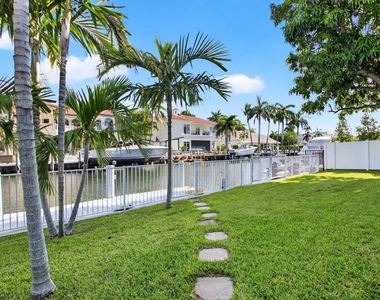 937 Banyan Drive - Photo Thumbnail 23