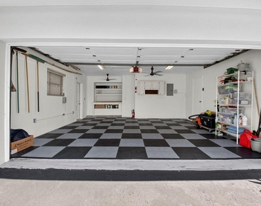937 Banyan Drive - Photo Thumbnail 16