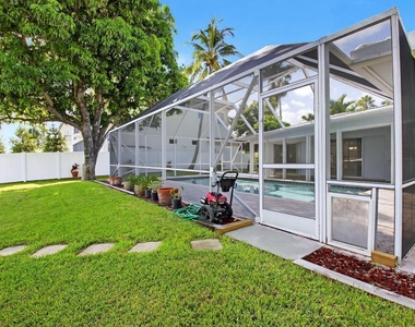 937 Banyan Drive - Photo Thumbnail 21