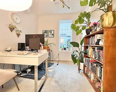 973 Kent Avenue - Photo Thumbnail 4