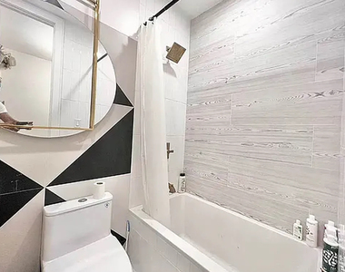 973 Kent Avenue - Photo Thumbnail 2