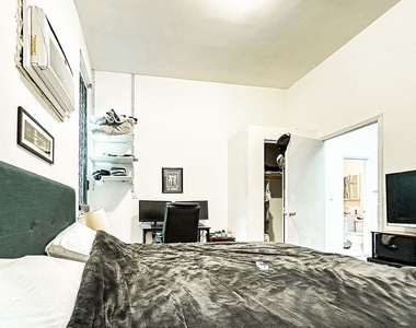 690 Greenwich Street - Photo Thumbnail 8