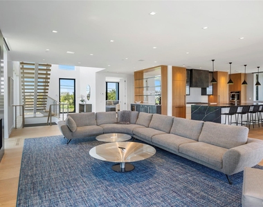 345 Dune Road - Photo Thumbnail 5