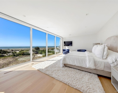 345 Dune Road - Photo Thumbnail 16