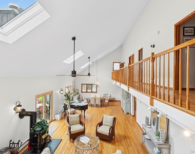 624 Noyack Road - Photo Thumbnail 13