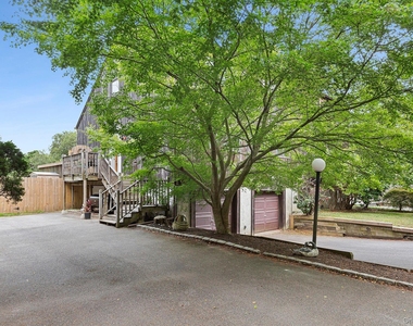 624 Noyack Road - Photo Thumbnail 14