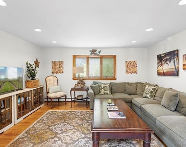 624 Noyack Road - Photo Thumbnail 6