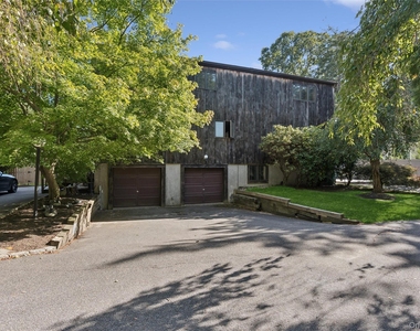 624 Noyack Road - Photo Thumbnail 18