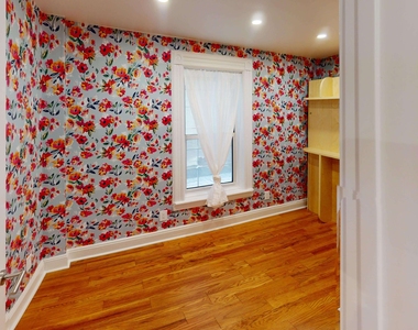 36-04 36th Avenue - Photo Thumbnail 16