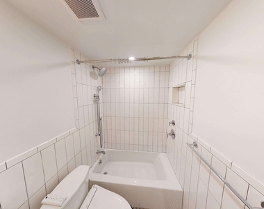 36-04 36th Avenue - Photo Thumbnail 19
