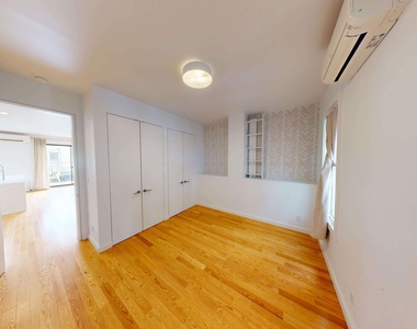 36-04 36th Avenue - Photo Thumbnail 12