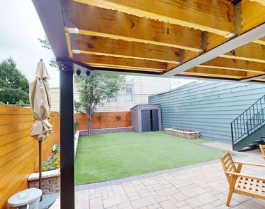 36-04 36th Avenue - Photo Thumbnail 1